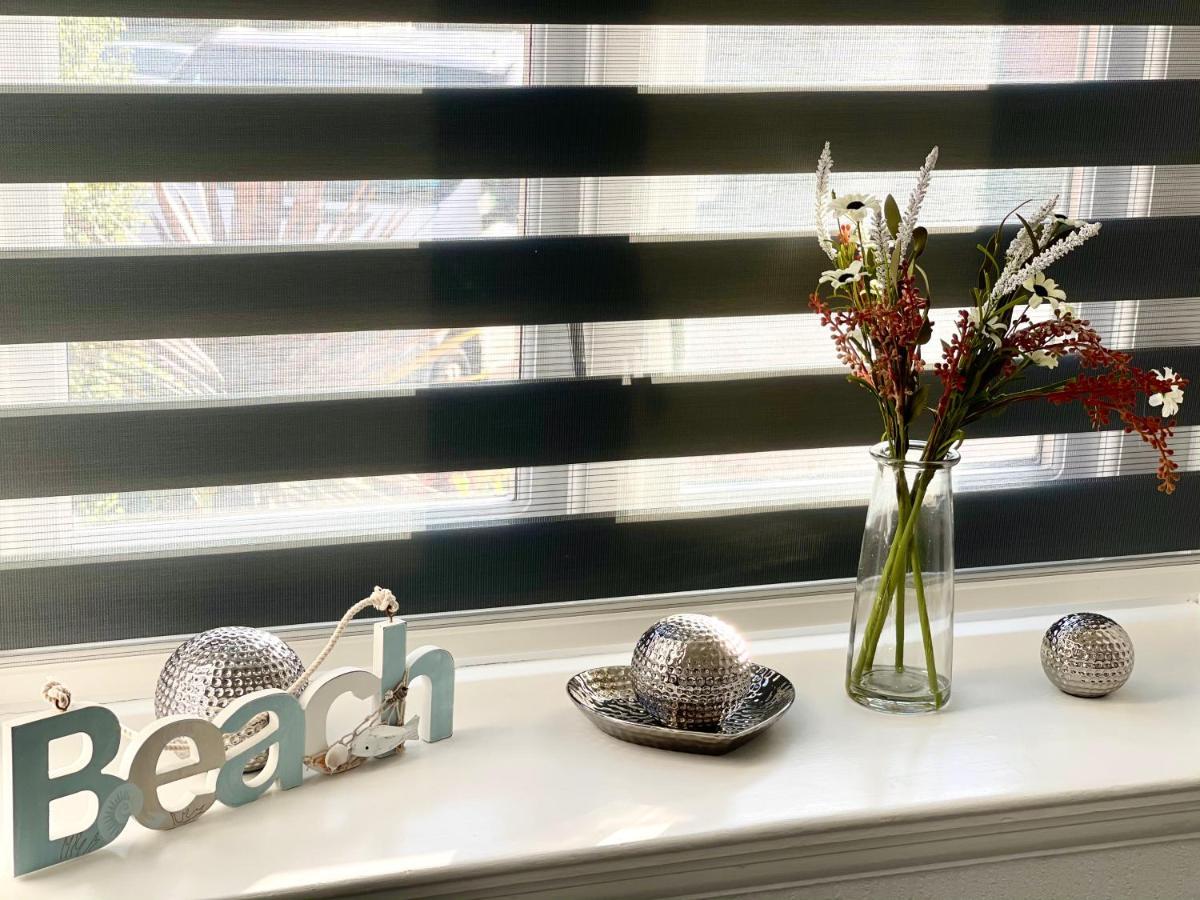 Modern Family Apartment Free Parking And Gym By Beach 본머스 외부 사진