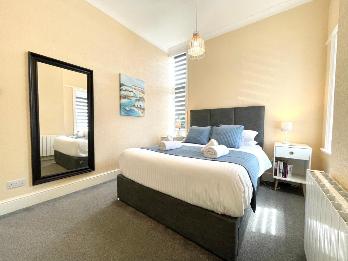 Modern Family Apartment Free Parking And Gym By Beach 본머스 외부 사진