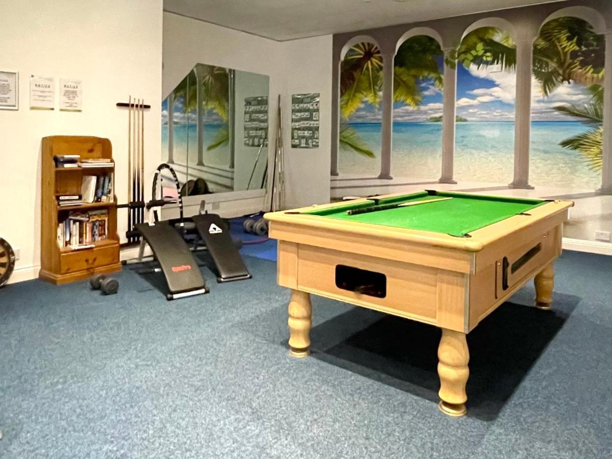 Modern Family Apartment Free Parking And Gym By Beach 본머스 외부 사진