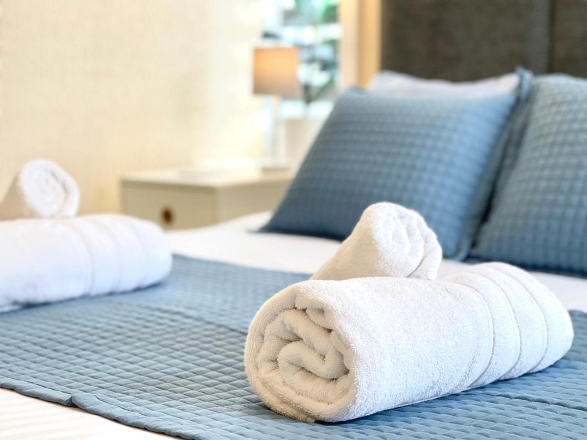 Modern Family Apartment Free Parking And Gym By Beach 본머스 외부 사진