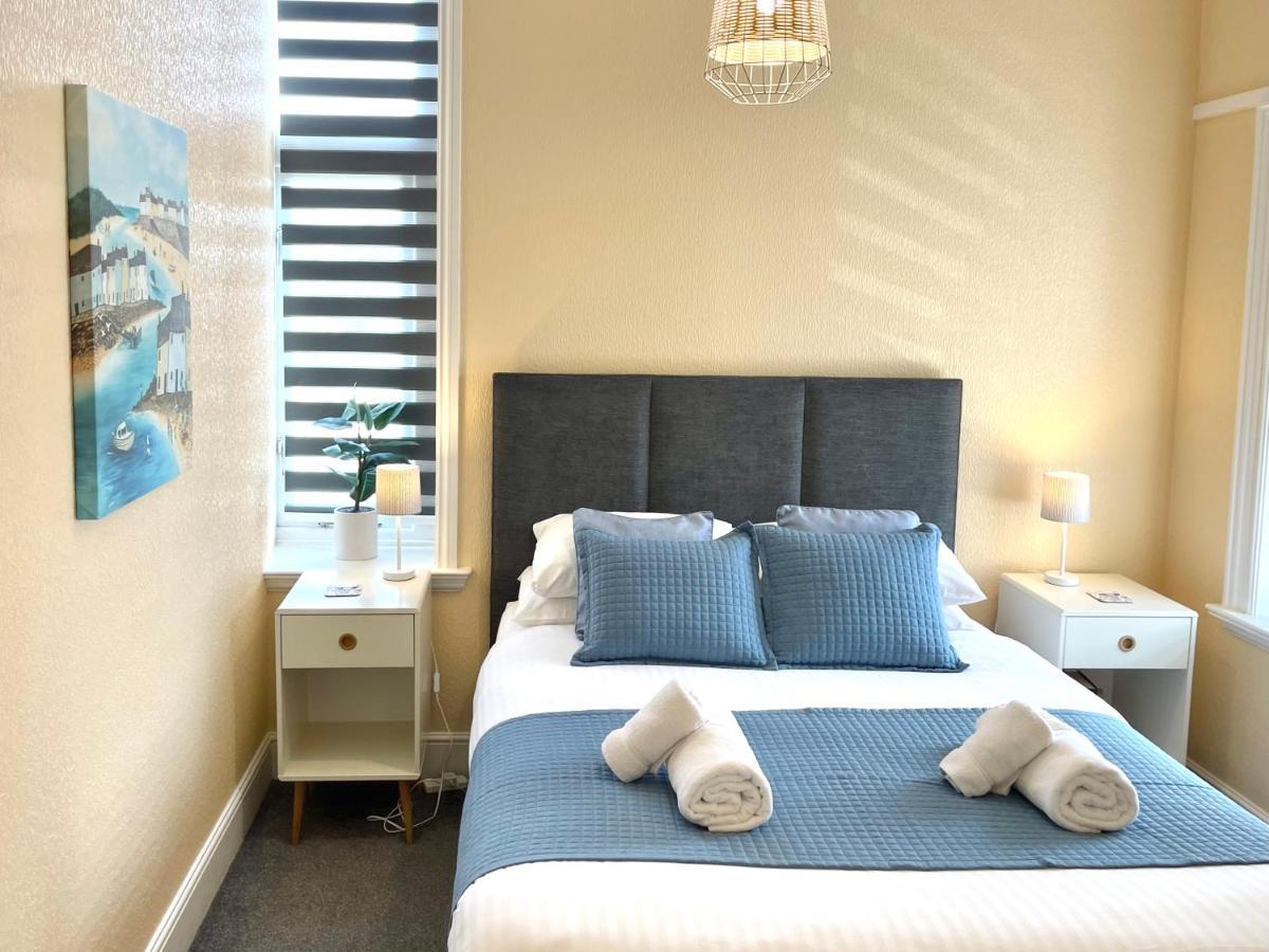 Modern Family Apartment Free Parking And Gym By Beach 본머스 외부 사진